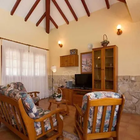 With Private Pool ,barbecue, Next The Sea In Beach * Caleta De Fuste