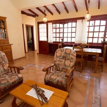Villa With Private Pool ,barbecue, Next The Sea In Beach *