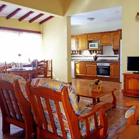 Willa With Private Pool ,barbecue, Next The Sea In Beach Caleta De Fuste