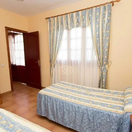 Willa With Private Pool ,barbecue, Next The Sea In Beach Caleta De Fuste